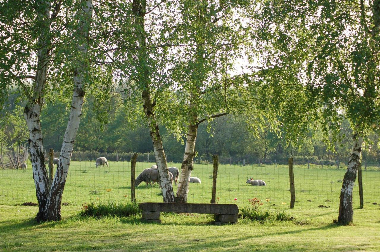 une Pause à la Campagne Mervans Esterno foto